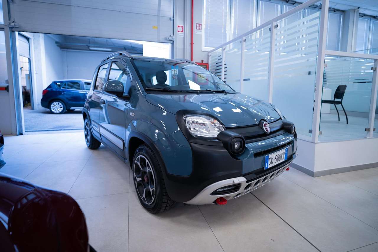 Fiat Panda Cross 1.0 firefly hybrid City Cross s&s 70cv 5p.ti