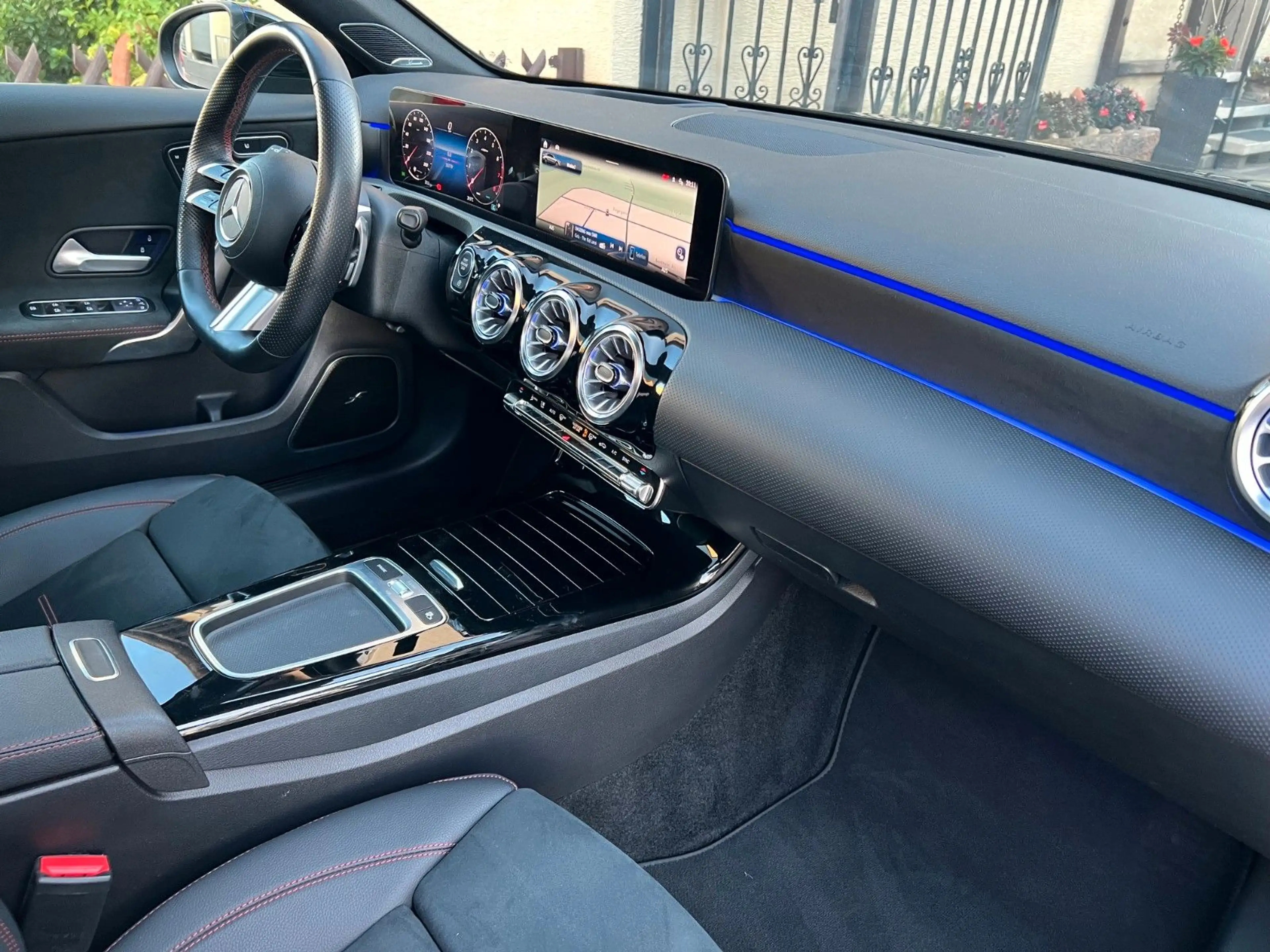 Mercedes-Benz A 200 LIMO! AMG! NIGHT! PANO! HEADUP! MEMORY! — photo 13