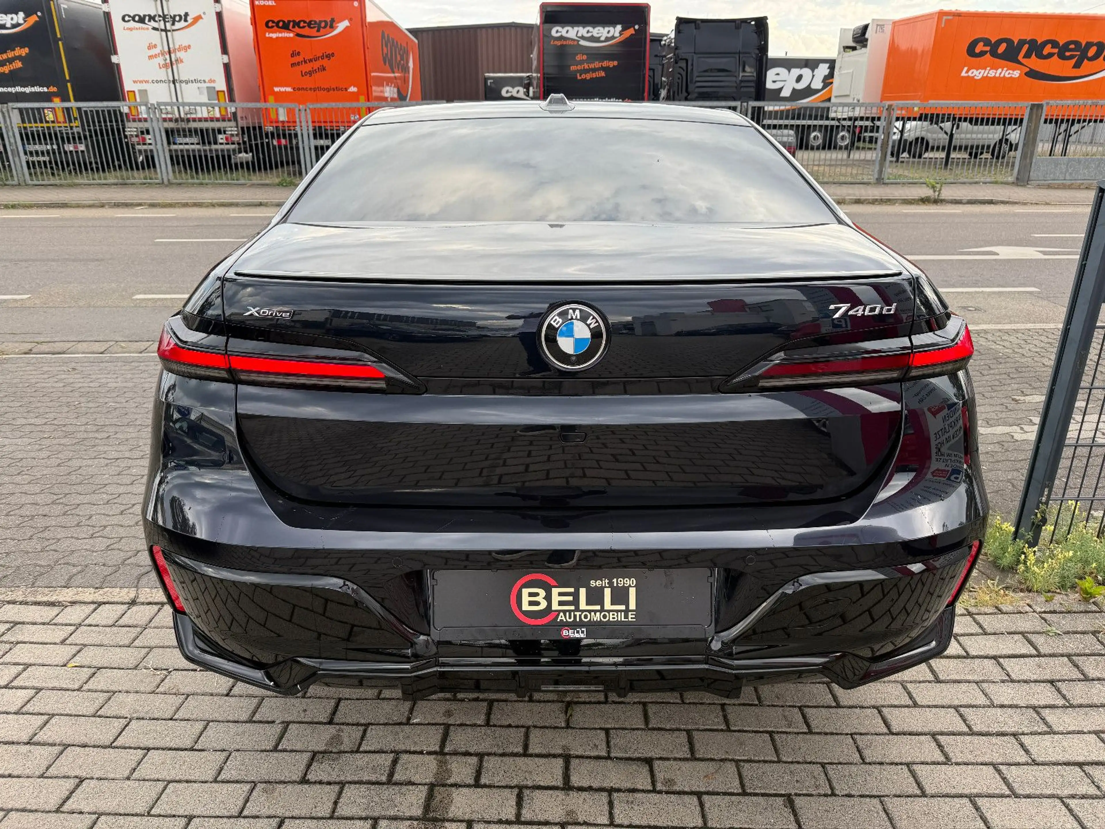 BMW 740 d xDrive M Sport Pro Pano B&W FINANZIERUNG — photo 6