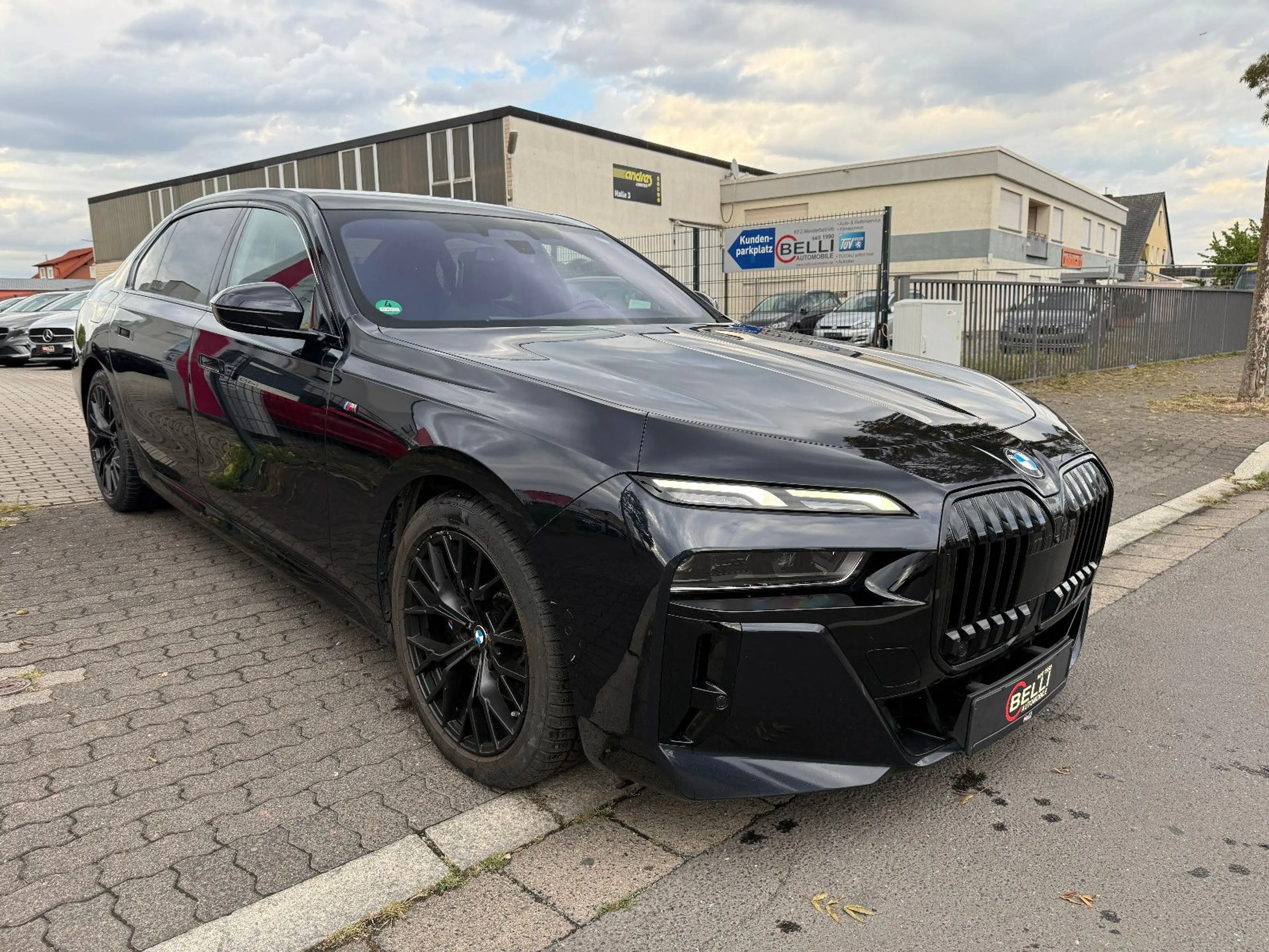 BMW 740 d xDrive M Sport Pro Pano B&W FINANZIERUNG — photo 3