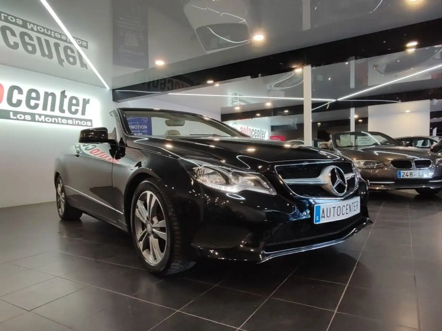 Mercedes-Benz E 200 Cabrio Negro - 2
