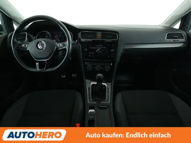 Volkswagen Golf view 12