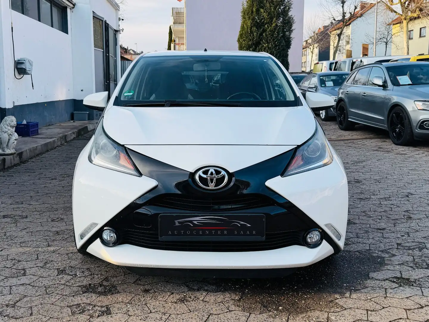 Toyota Sonstige Aygo x-play touch Klima Kamera Alufelgen Tempom. Weiß - 2
