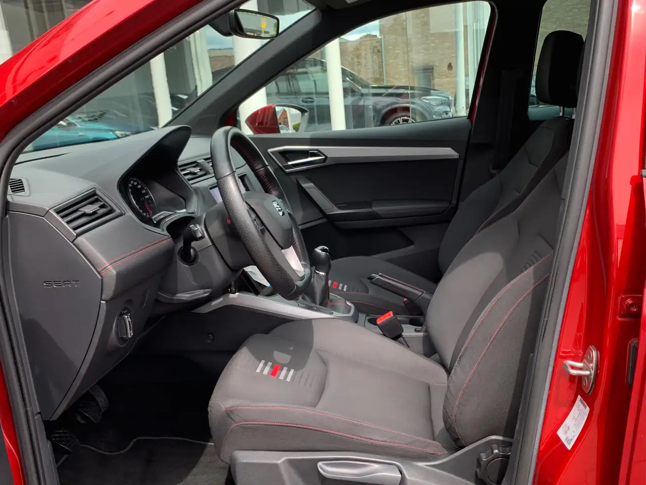 SEAT Arona FR 1.0 TGI / ESSENCE + CNG / PACK FR / XENON / GPS, миниатюра 12