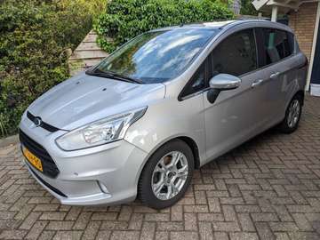 B-Max 1.0 EcoBoost Titanium