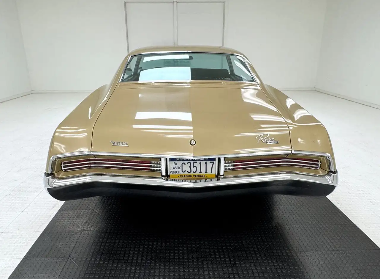 Buick Riviera Hardtop, foto 4