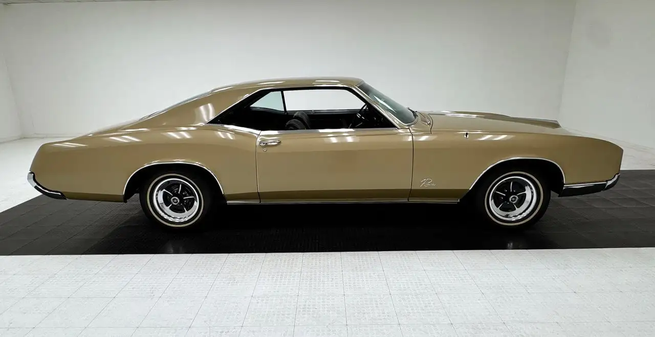 Buick Riviera Hardtop, foto 6