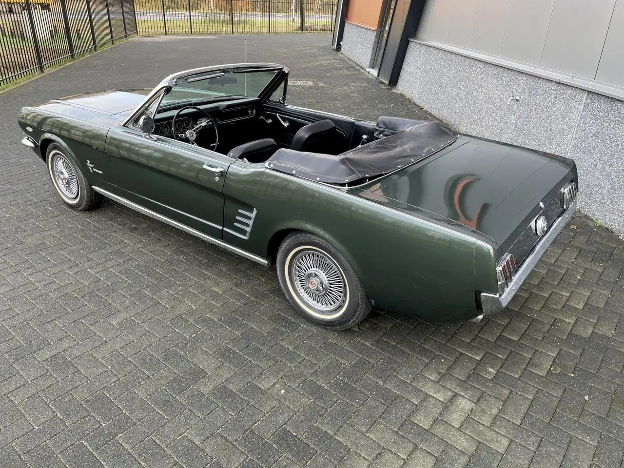 Ford Mustang Convertible, foto 11
