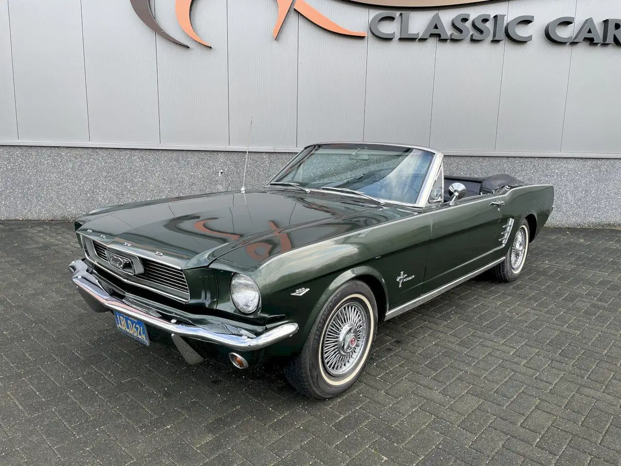 Ford Mustang Convertible, foto 4