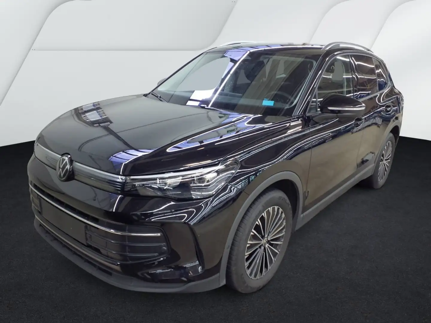 Volkswagen Tiguan Life 1.5 eTSI AHK LED Navi Winter Schwarz - 2