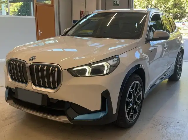 BMW iX iX1 30 xDrive xLine 313CV GANCIO HEAD-UP