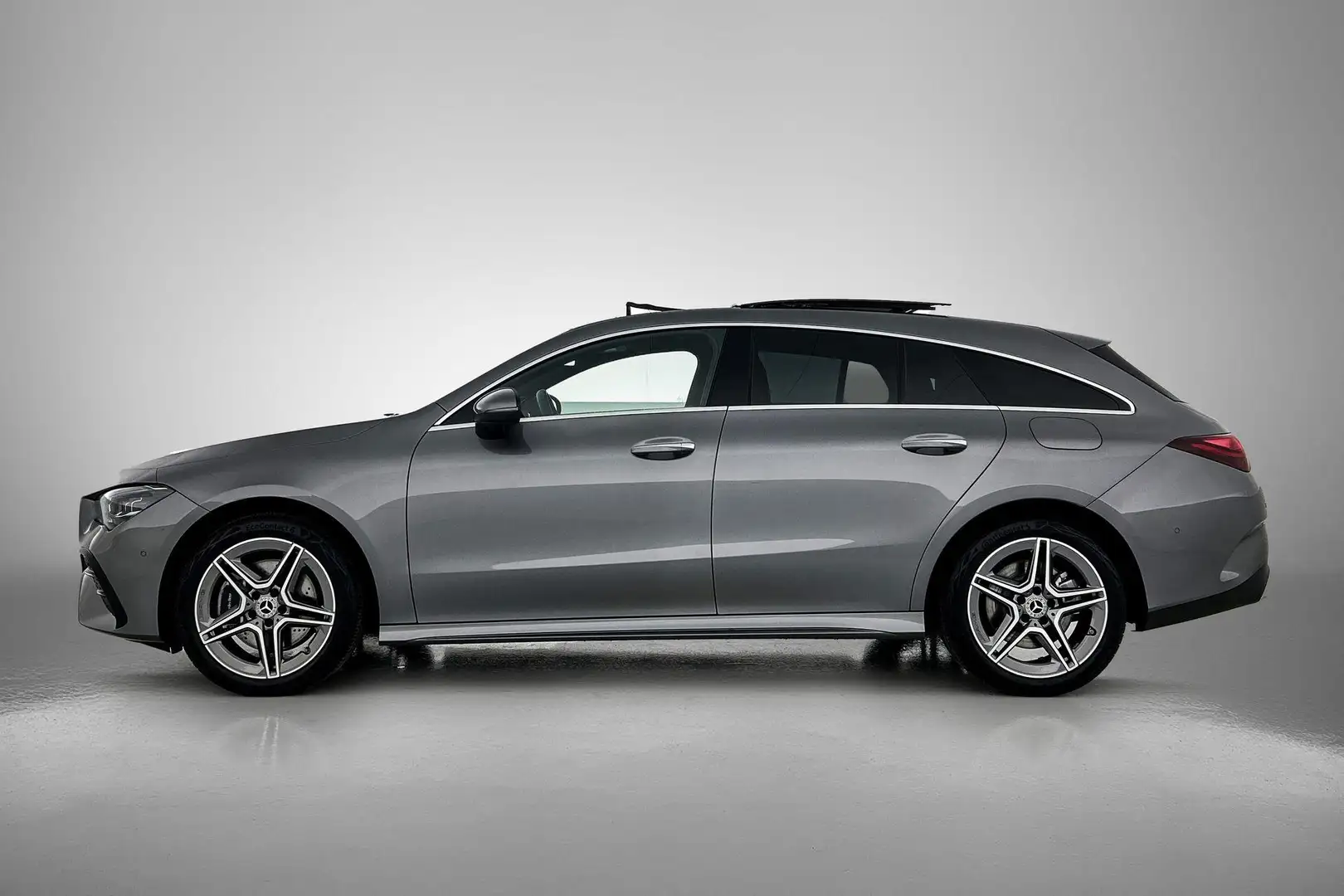 Mercedes-Benz CLA 250 CLA 250e Shooting Brake Automaat AMG Line |  Advan Grijs - 2