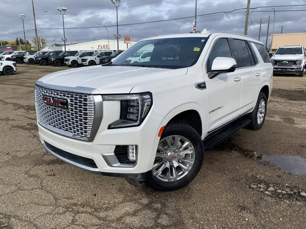2023 GMC Yukon Denali | Powered MoonRoof | Climate Seats | Heated — photo 2