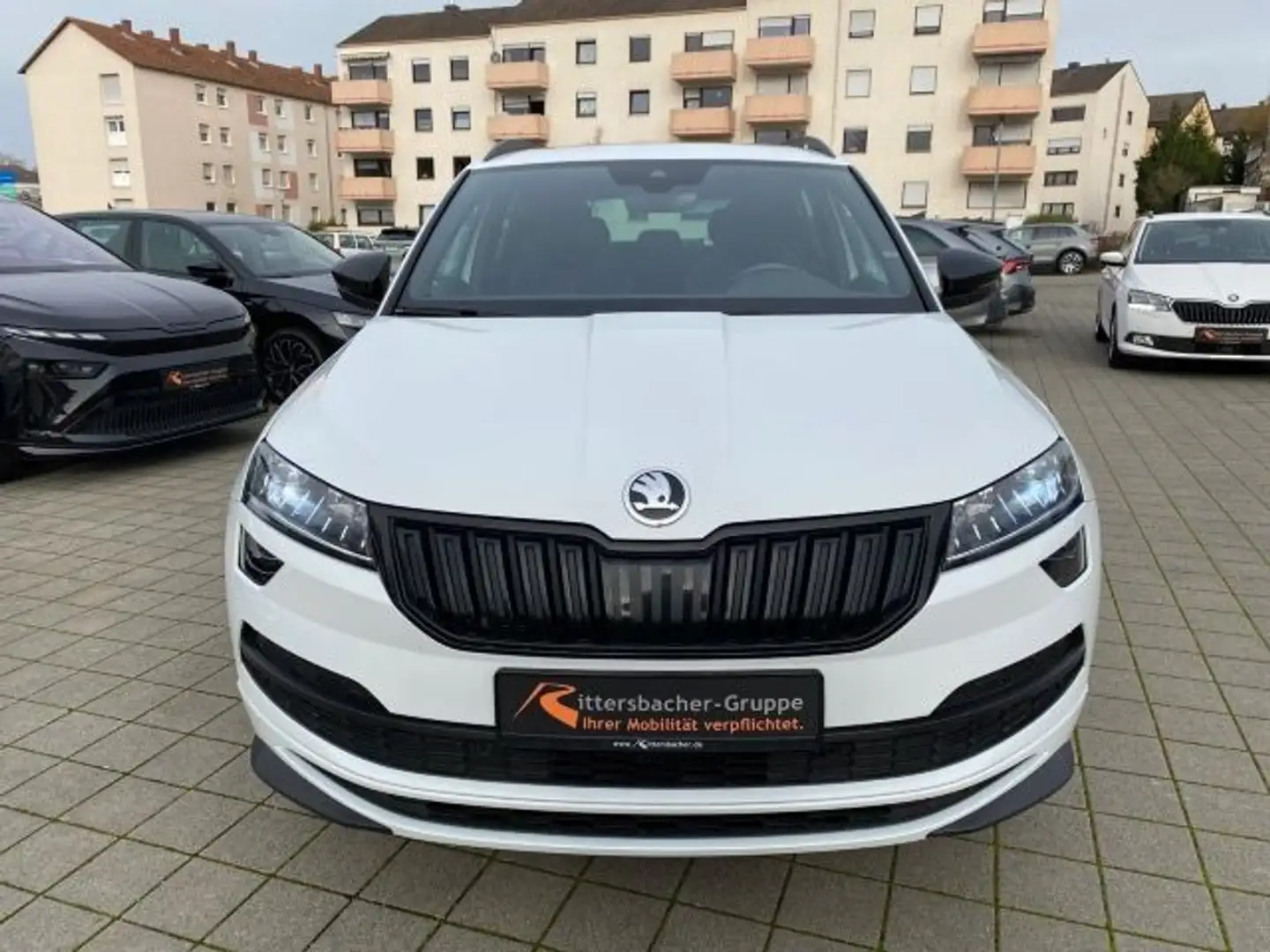 Skoda Karoq 2.0 110kW TDI Sportline Rückfahrk. Sitzhzg Weiß - 2
