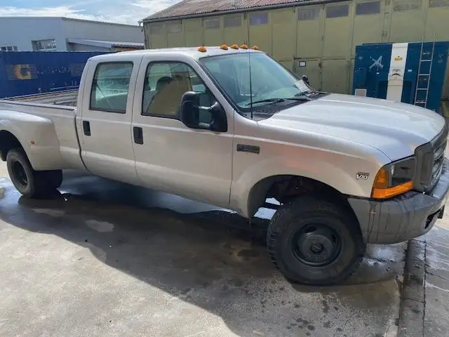Ford F 350 Triton V10