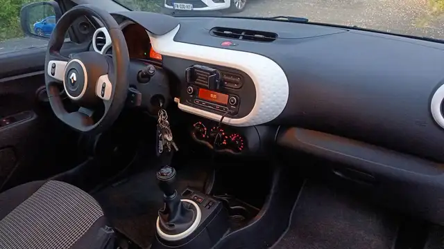 Renault Twingo view 10