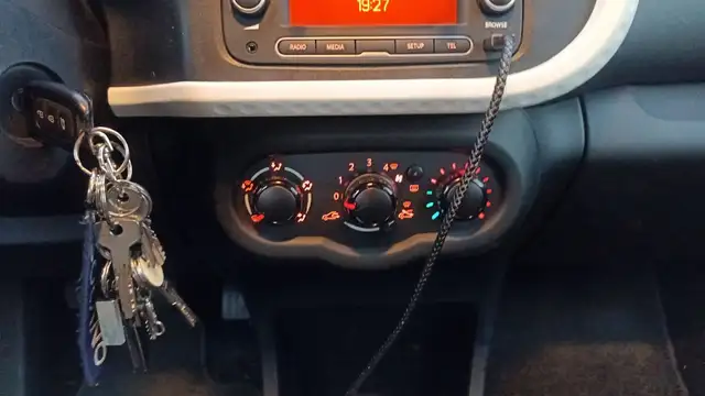 Renault Twingo view 13