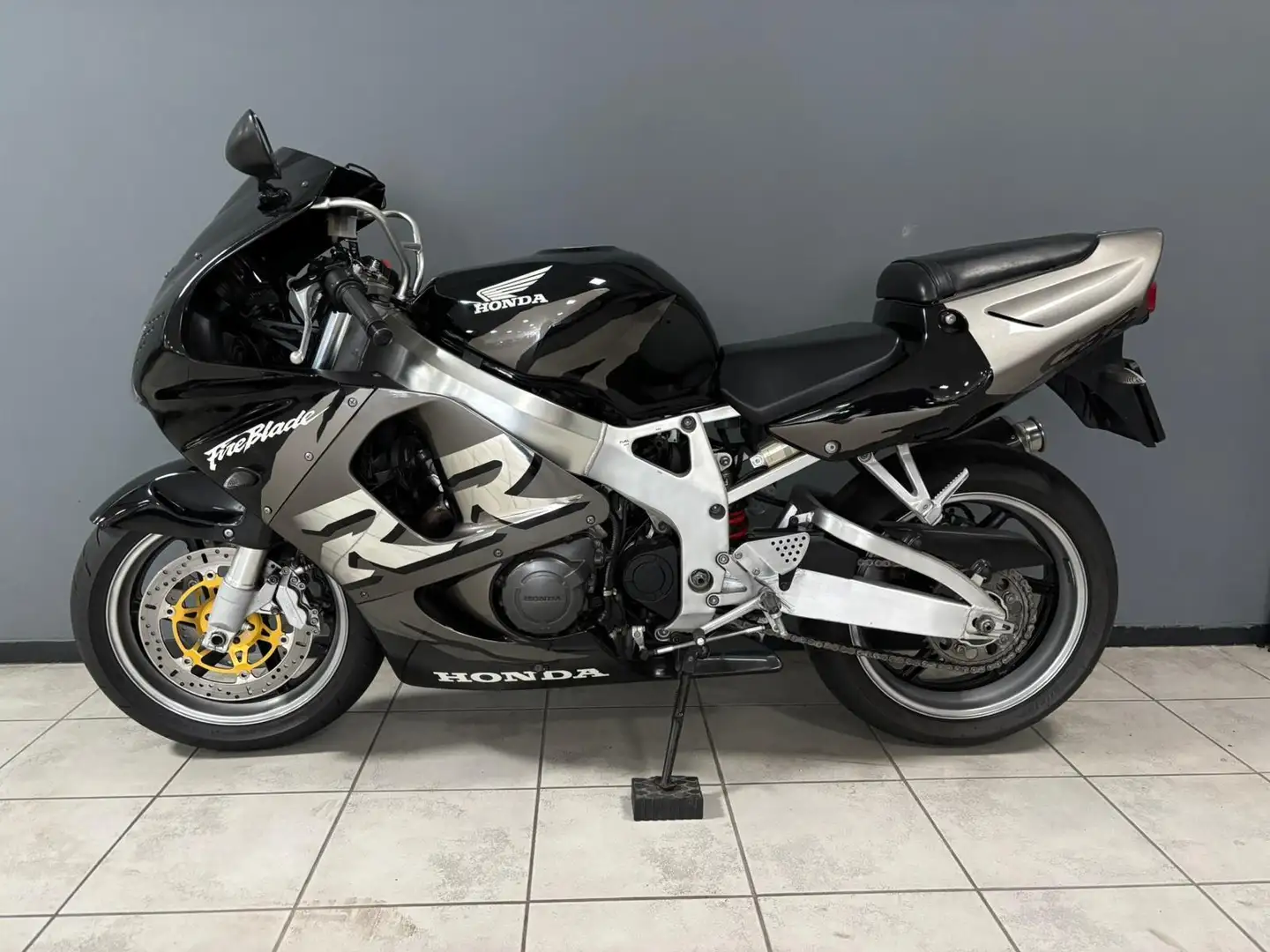 Honda CBR 900 Sport 900RR Fireblade SC33 Liefhebbersconditie Czarny - 2