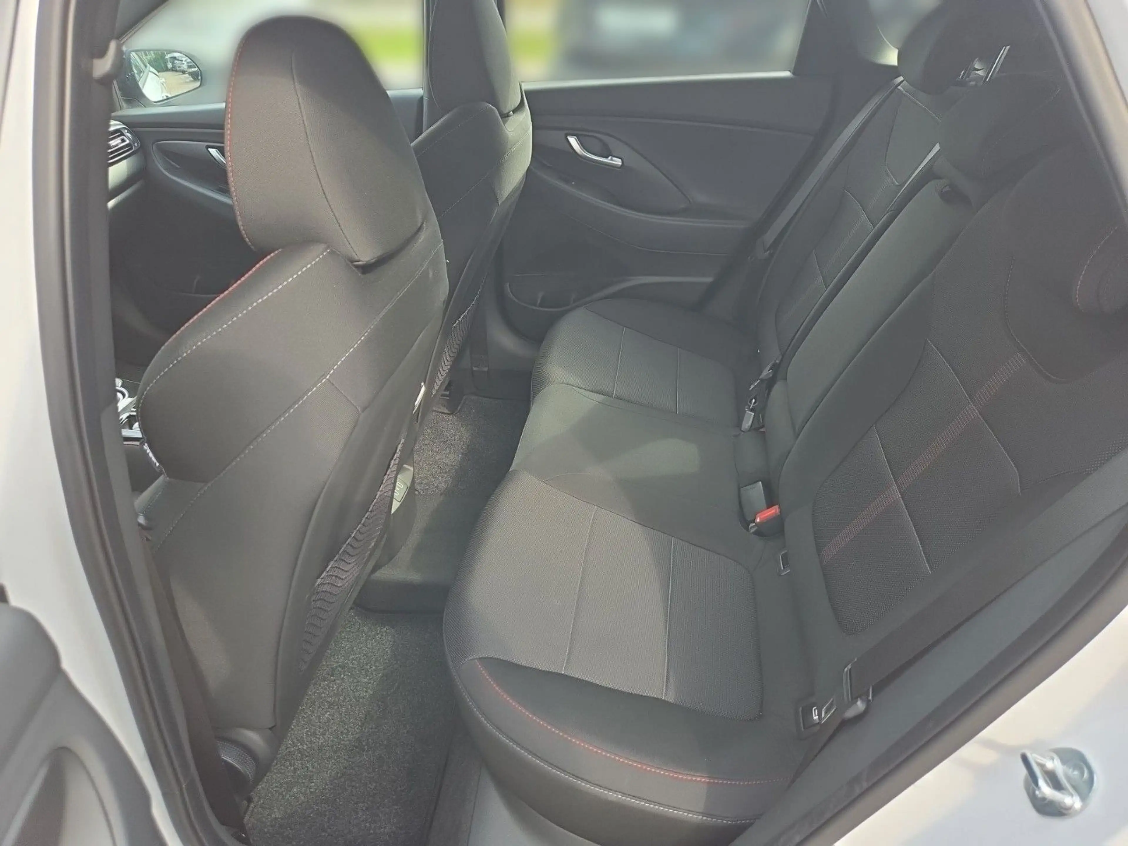 Hyundai i30 N Line 48Volt 140PS AT Oswald Desing *NAVI* — photo 11