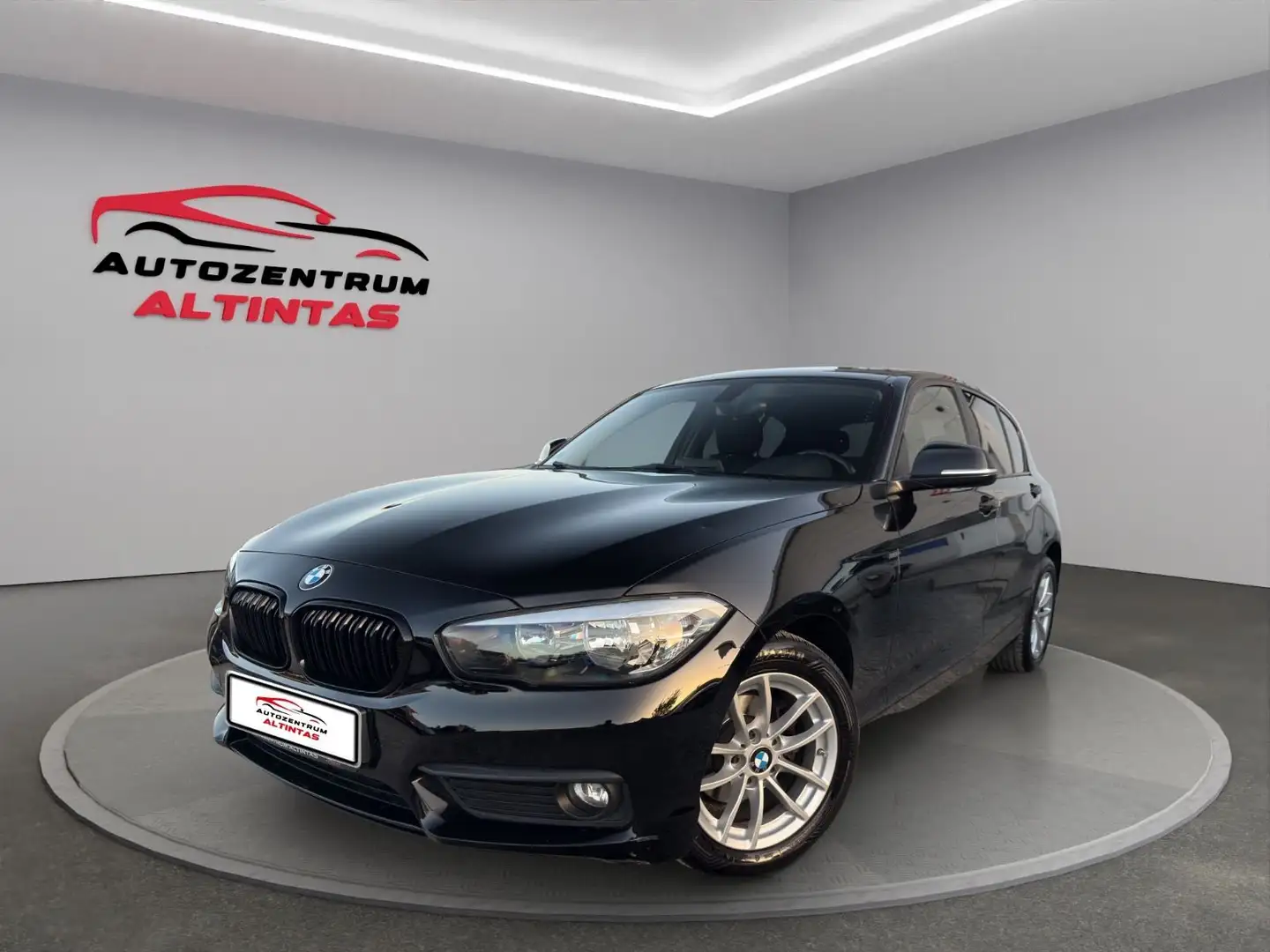 BMW 118 i*FACELIFT*AUTOM*NAVI*PDC*MFL*SHZ*TEMPOMAT* - 1