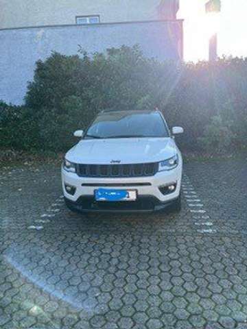 Imagine Jeep Compass Compass 1.3 T-GDI I4 Sport