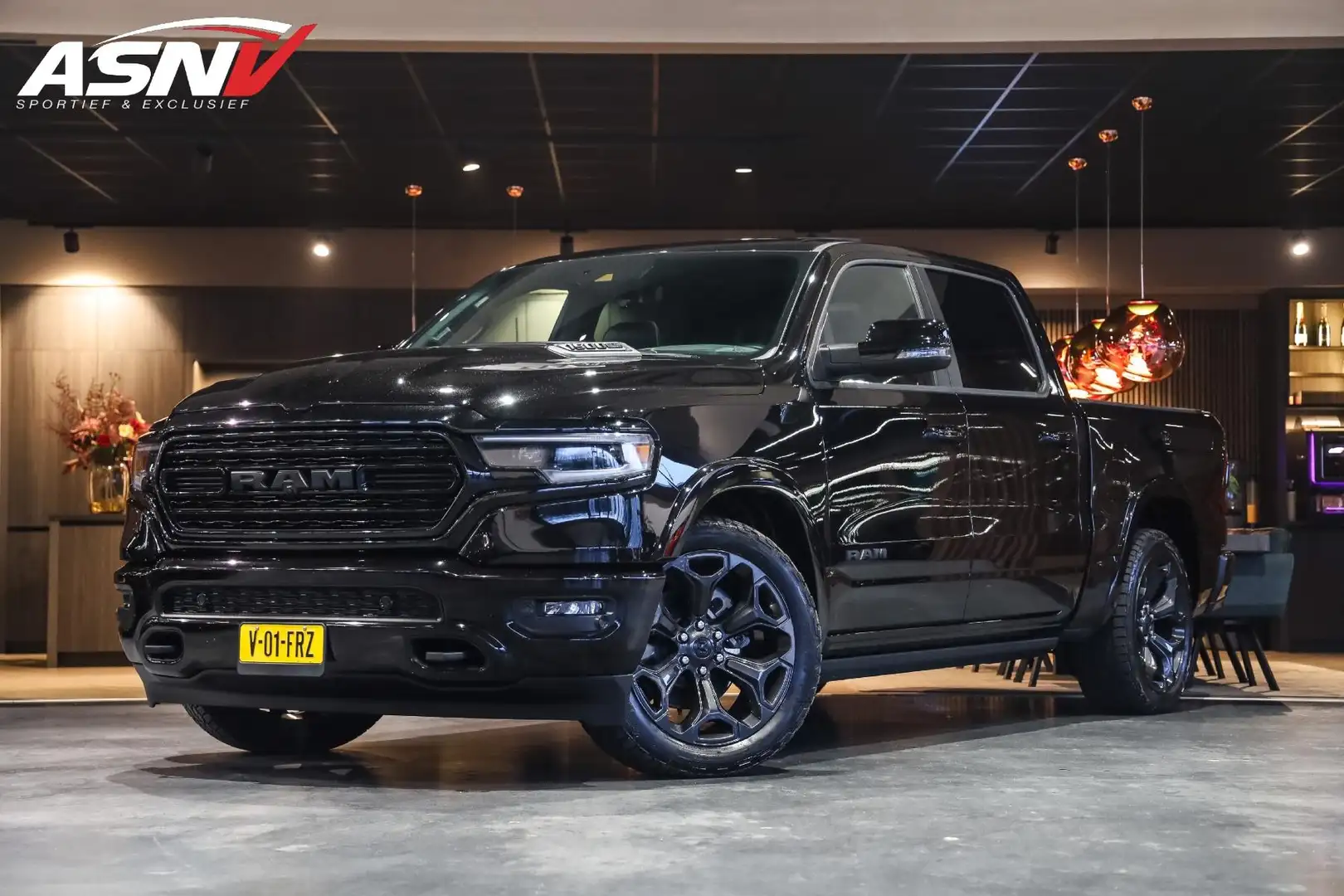 Dodge RAM 1500 5.7L V8 Hemi 4x4 Limited, 401 PK, Full/Black, Schwarz - 1