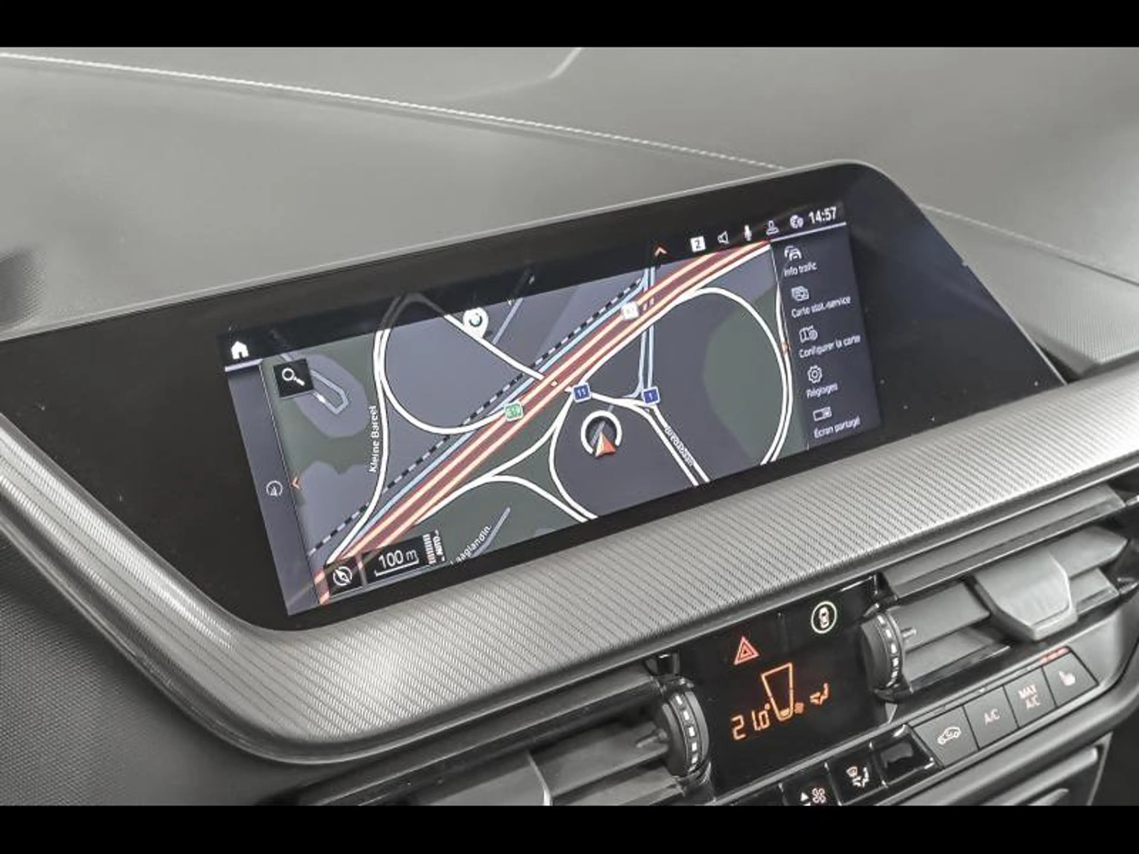 BMW 118 Hatch — photo 14