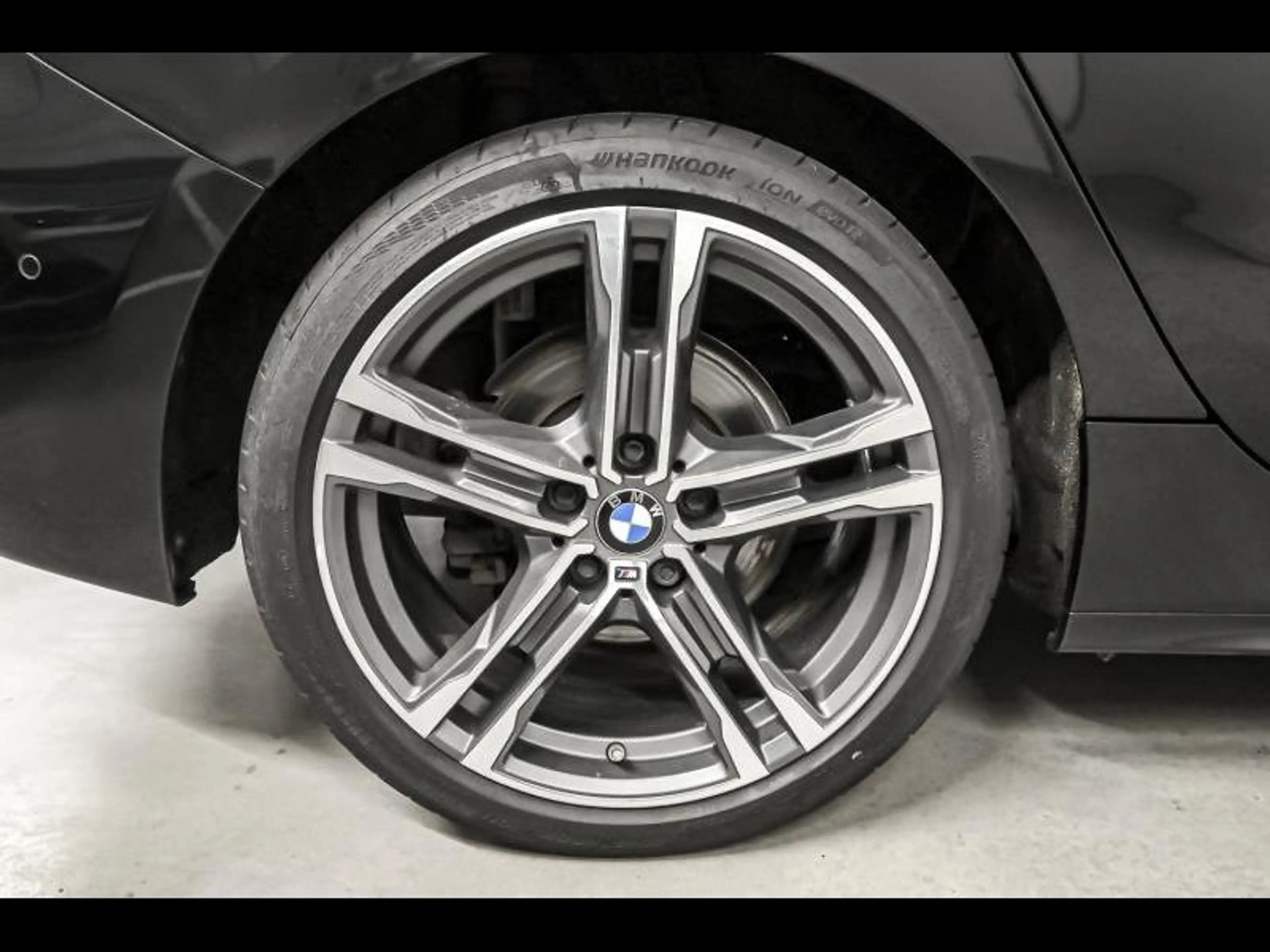 BMW 118 Hatch — photo 8
