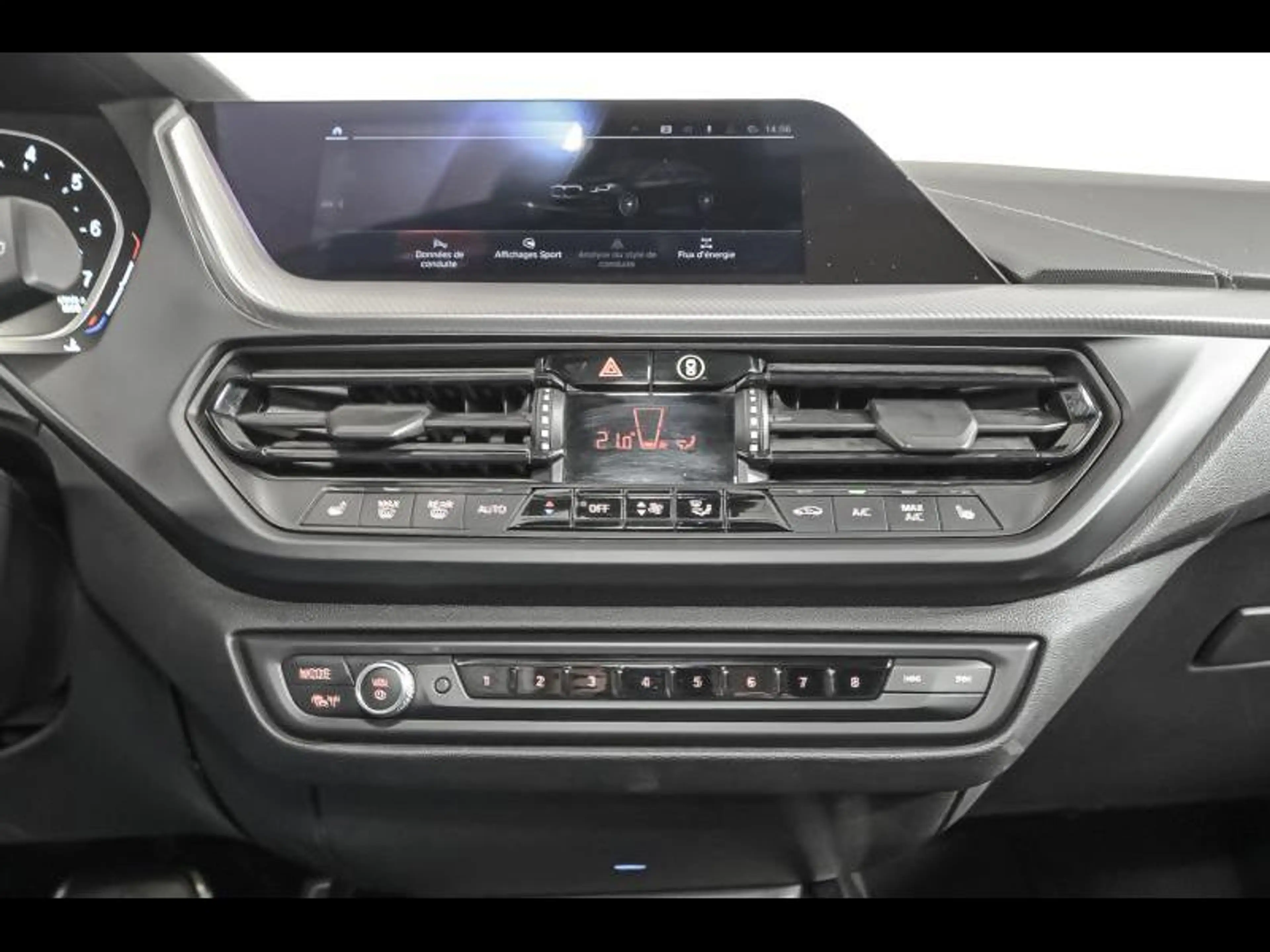 BMW 118 Hatch — photo 12