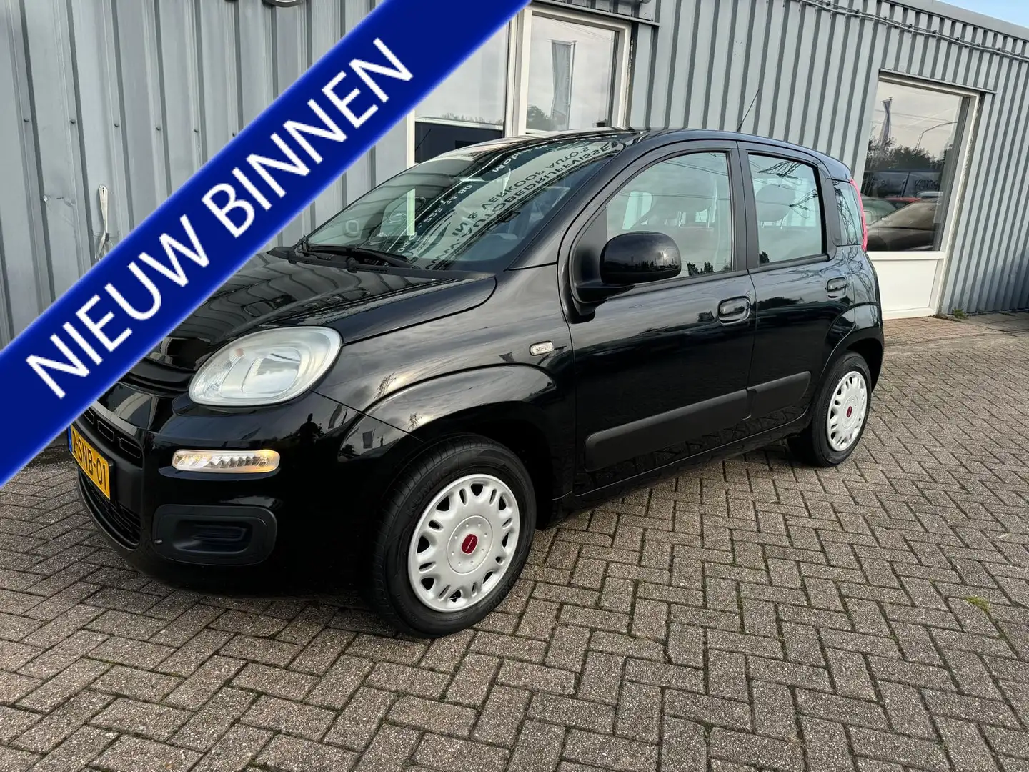 Fiat Panda 0.9 TwinAir Edizione Cool Zwart - 1