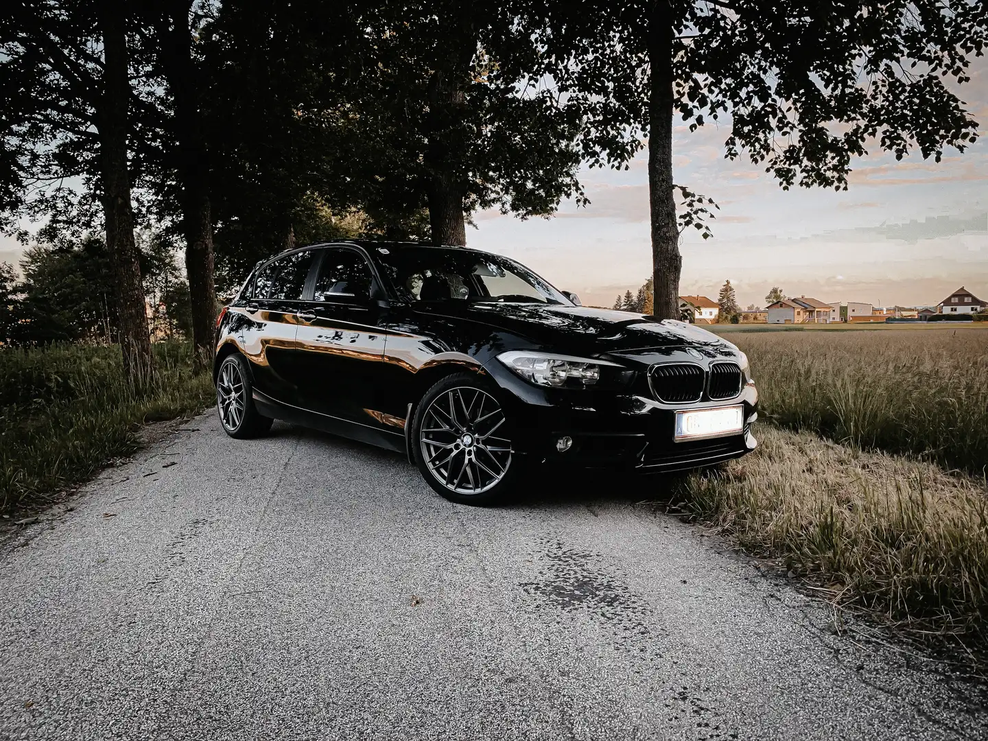 BMW 114 114d Negro - 1