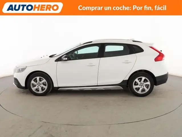 Volvo V40 view 3