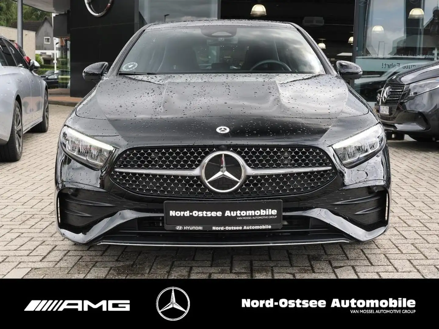 Mercedes-Benz A 200 AMG ADV.+ LED DISTRO KAMERA NAVI SITZ Noir - 2