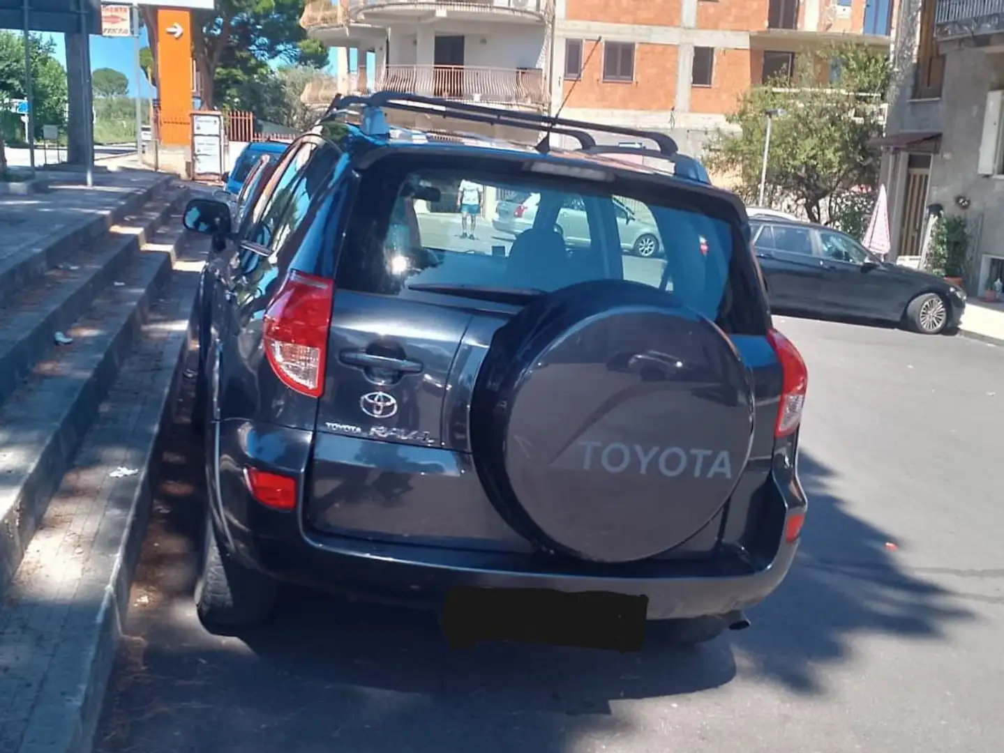 Toyota RAV 4 Rav4 III 2006RAV4 2.2 d-4d Sol Plus 177cv Grigio - 2