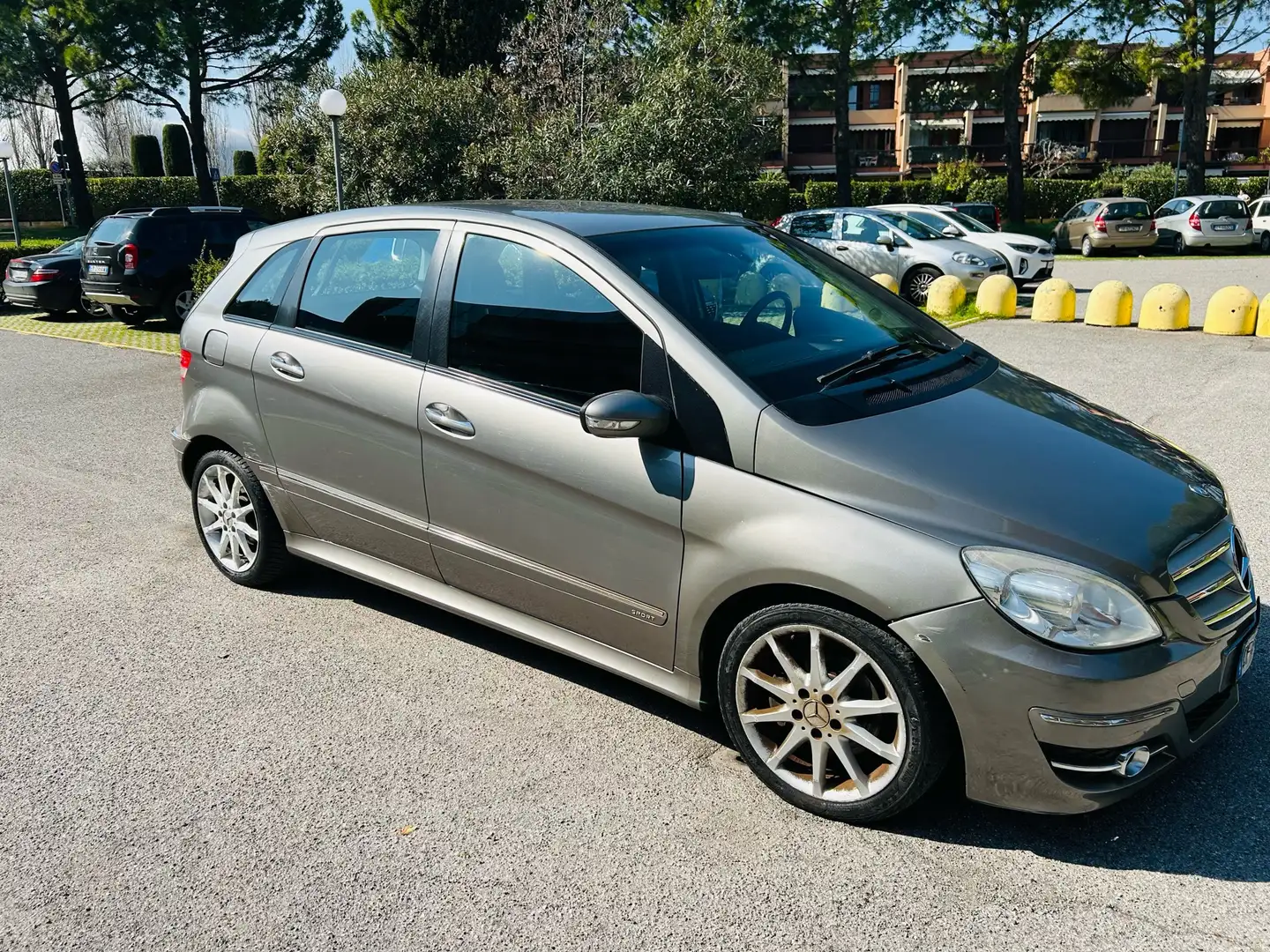 Mercedes-Benz B 200 cdi Sport Gris - 2