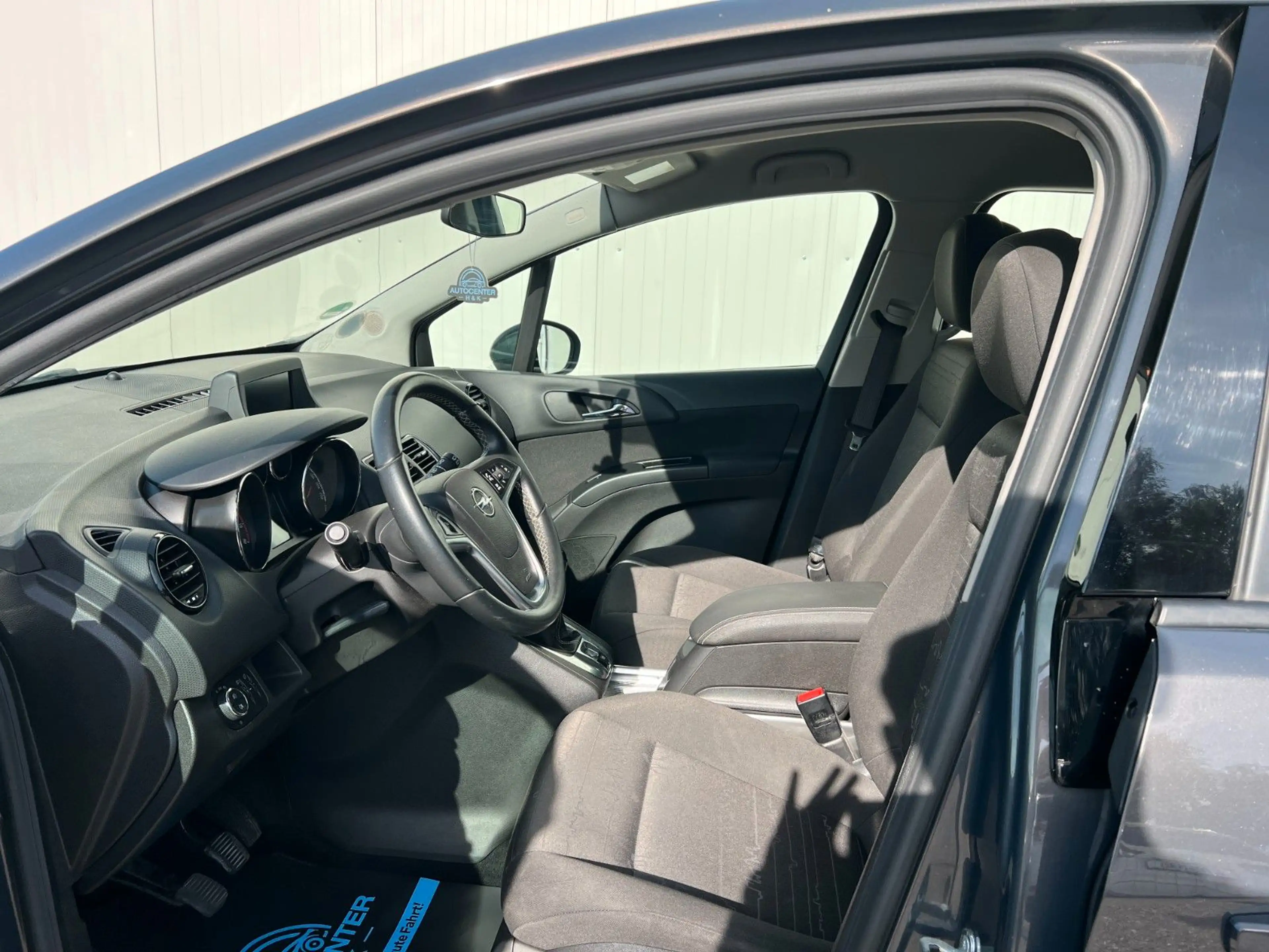 Opel Meriva B 1.4 Edition *NAVI*KLIMA*TÜV-NEU*P.SENS* — photo 12