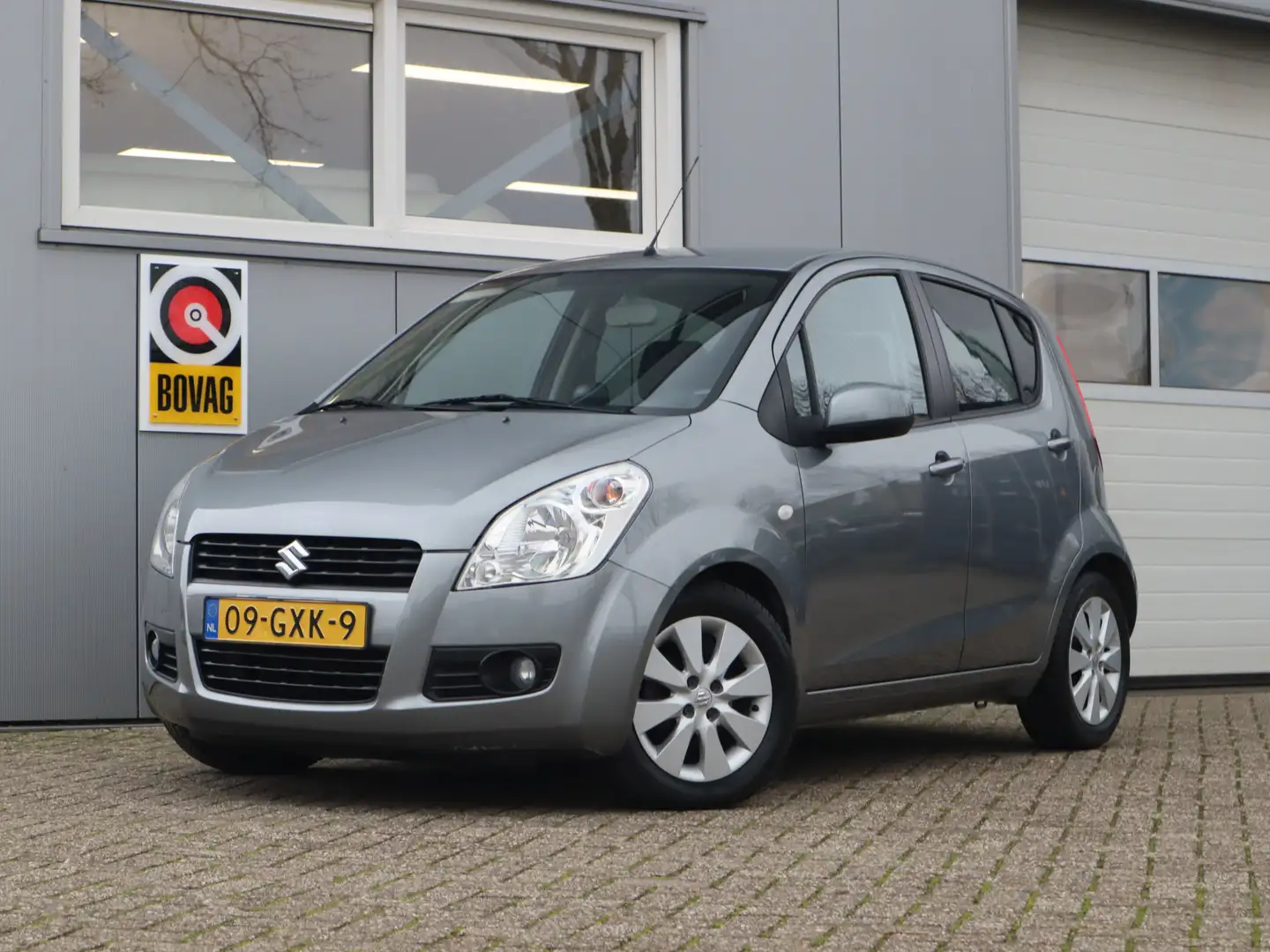 Suzuki Splash 1.2 Exclusive / Eerste eigenaar / trekhaak Gris - 1