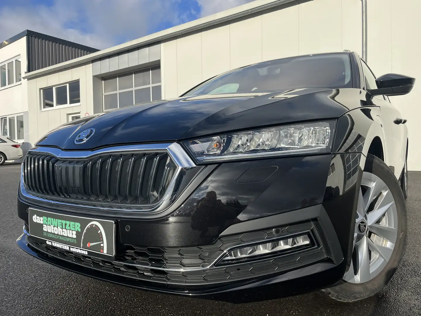 Skoda Octavia Combi 1.4 TSI e-Hybrid Style 150€ m. 20% Anzahlu Schwarz - 1