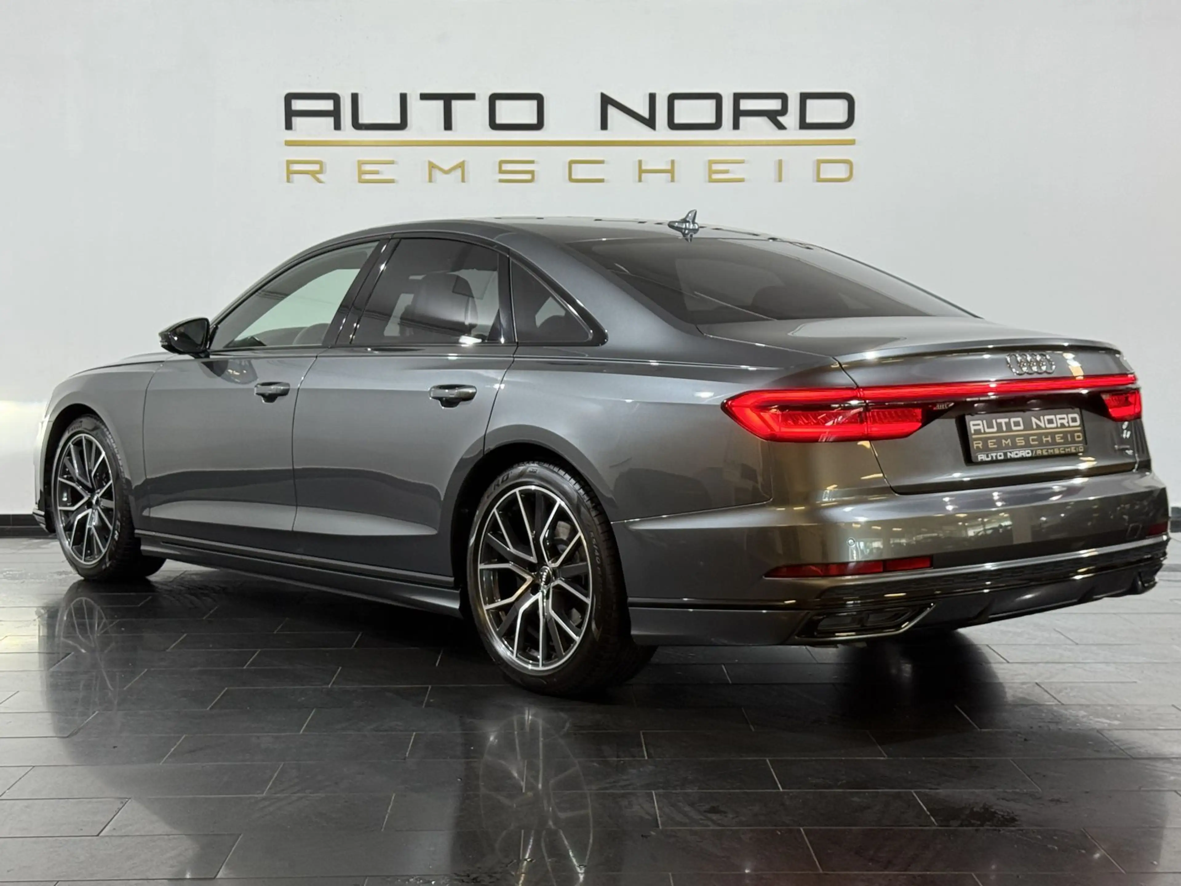 Audi A8 50 TDI q. S-Line *Kamera*B&O*Servo*ACC*AHK* — photo 9