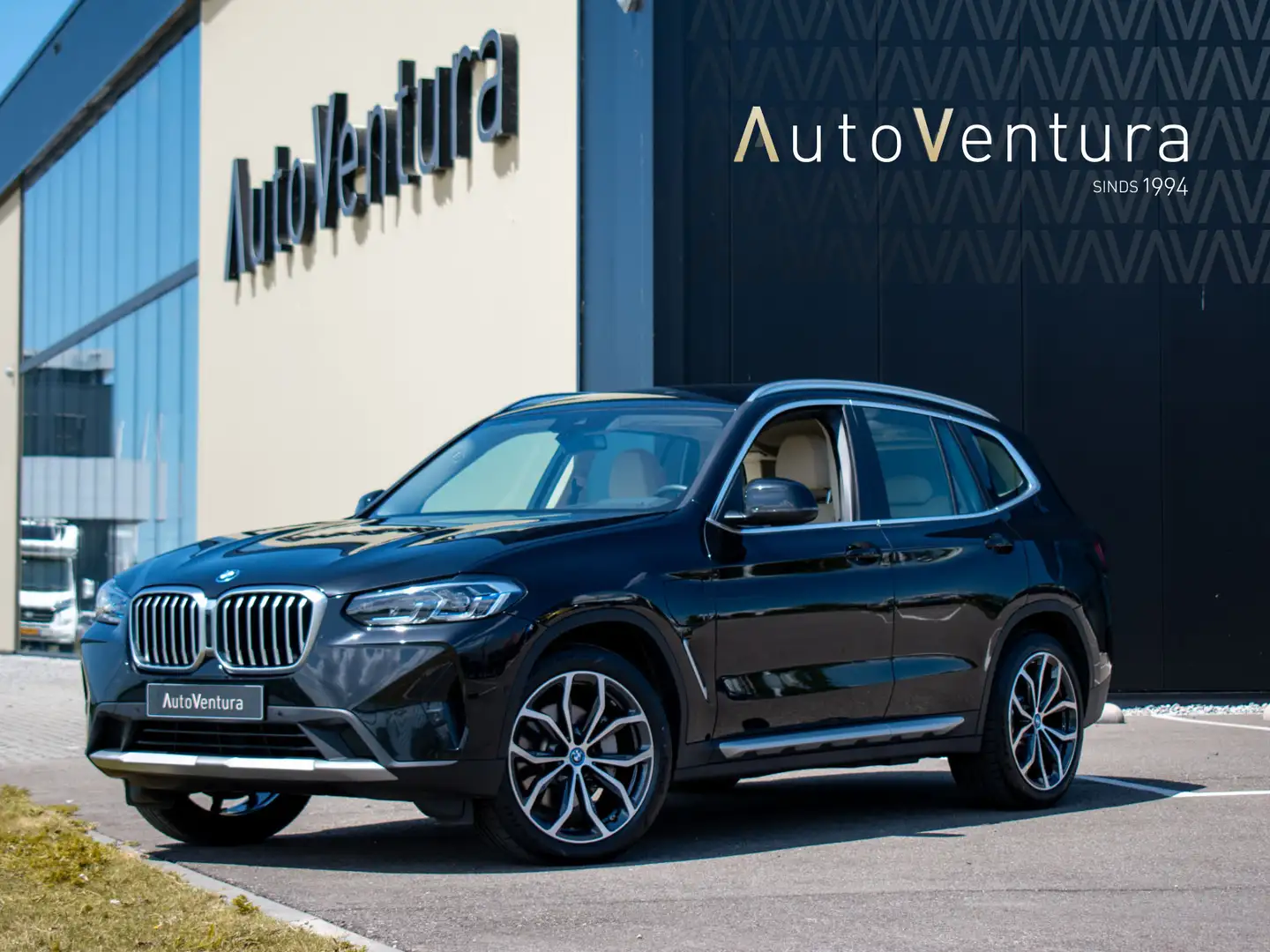 BMW X3 xDrive30e Stoelverwarming | Laser Led | Driving As Zwart - 1