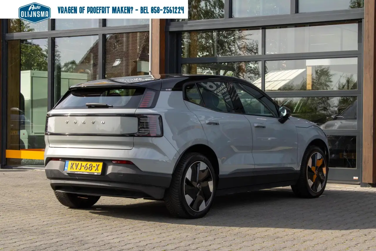 Volvo EX30 Single Motor Extended Range Plus 69 kWh Harman Cam, миниатюра 4