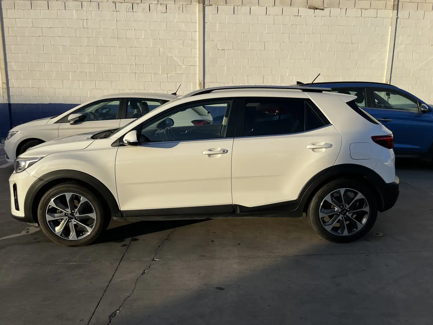 Kia Stonic 1.0 T-GDi Eco-Dynamic Tech 120 - 2