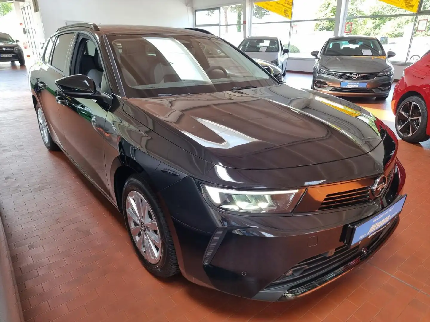 Opel Astra EnjoyTech&Komfort Paket Sicherheitsnetzt Aluf. - 2