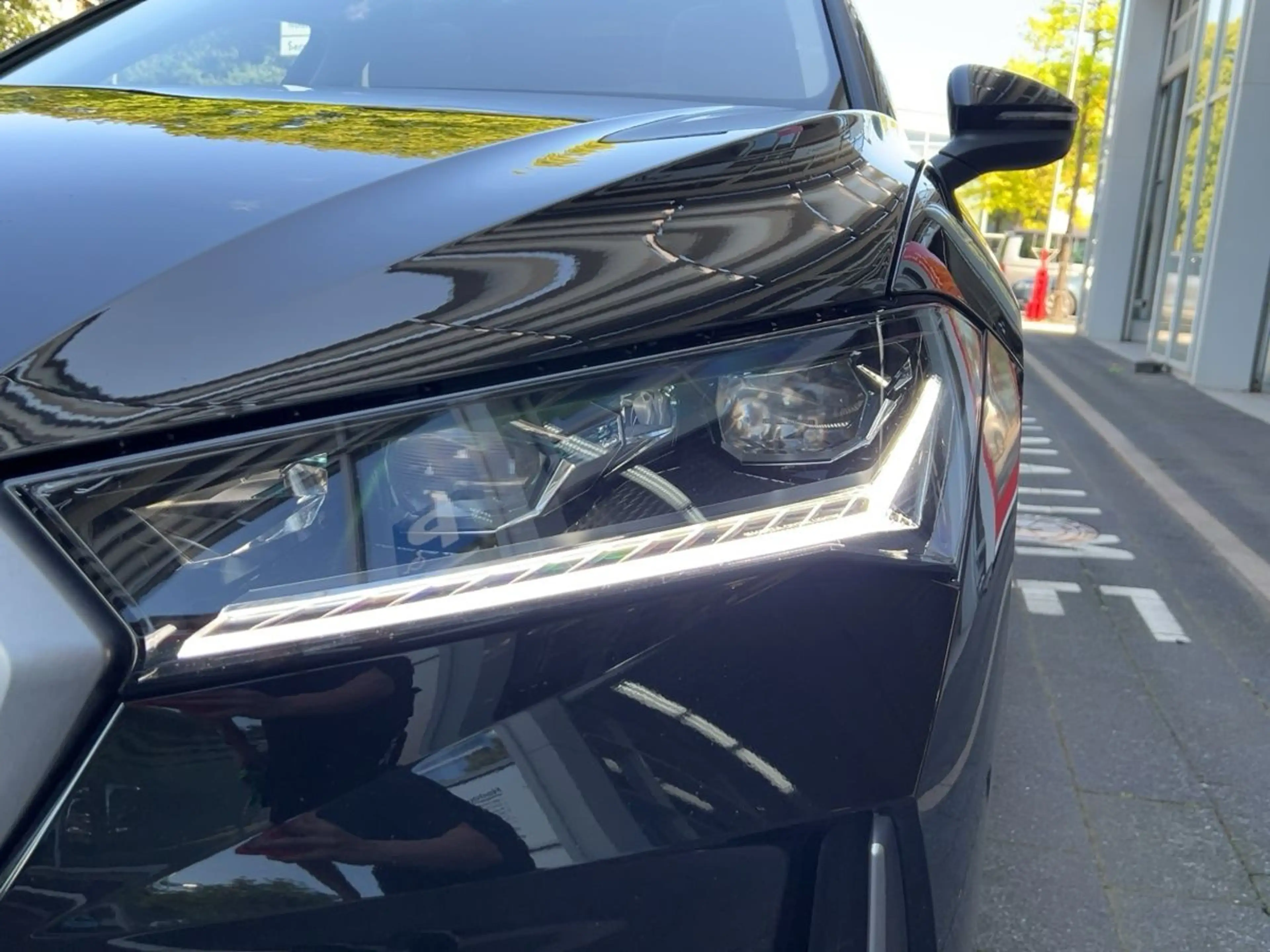 Skoda Superb Combi Laurin & Klement 2.0 TDI DSG AHK — photo 12