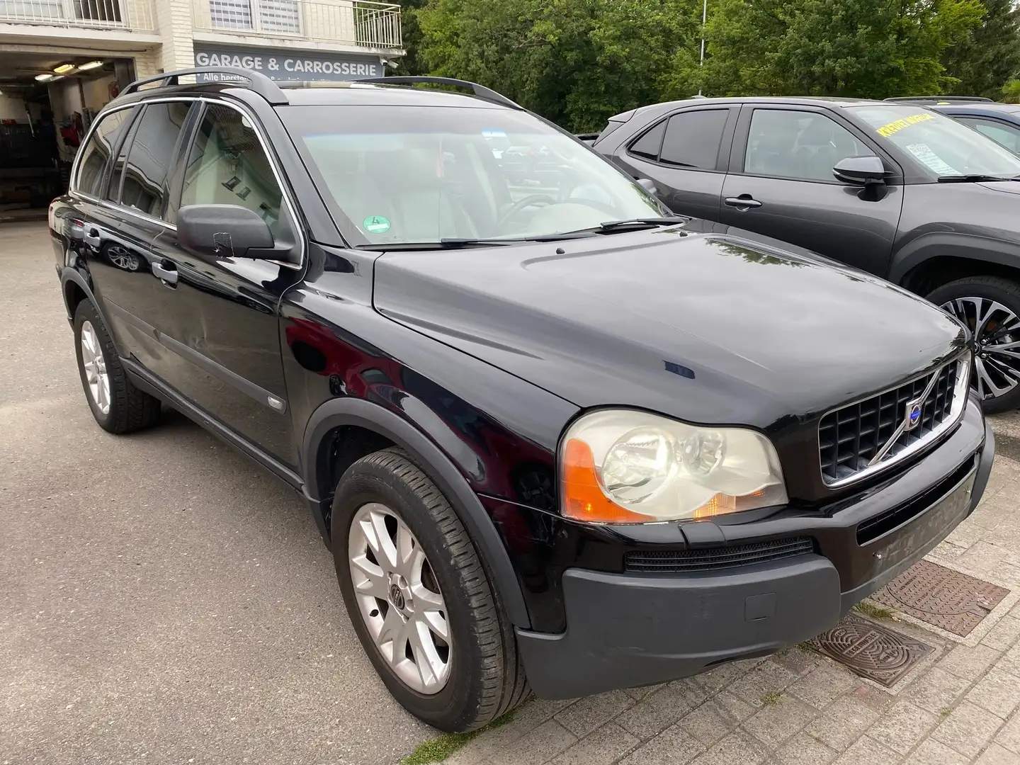 Volvo XC90 XC90 D5 Automatik Comfort 7PLAATSEN Zwart - 1