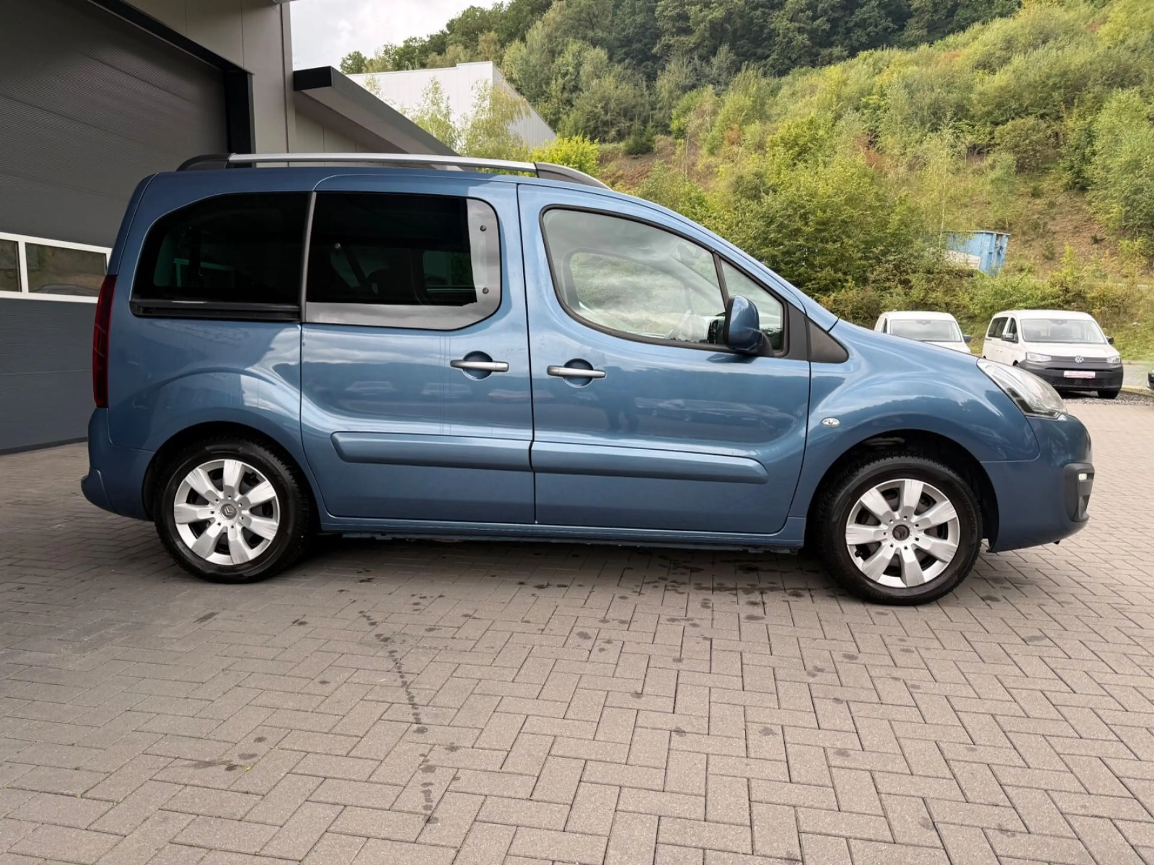 Citroen Berlingo Kombi Selection Rollstuhl-Umbau — photo 5