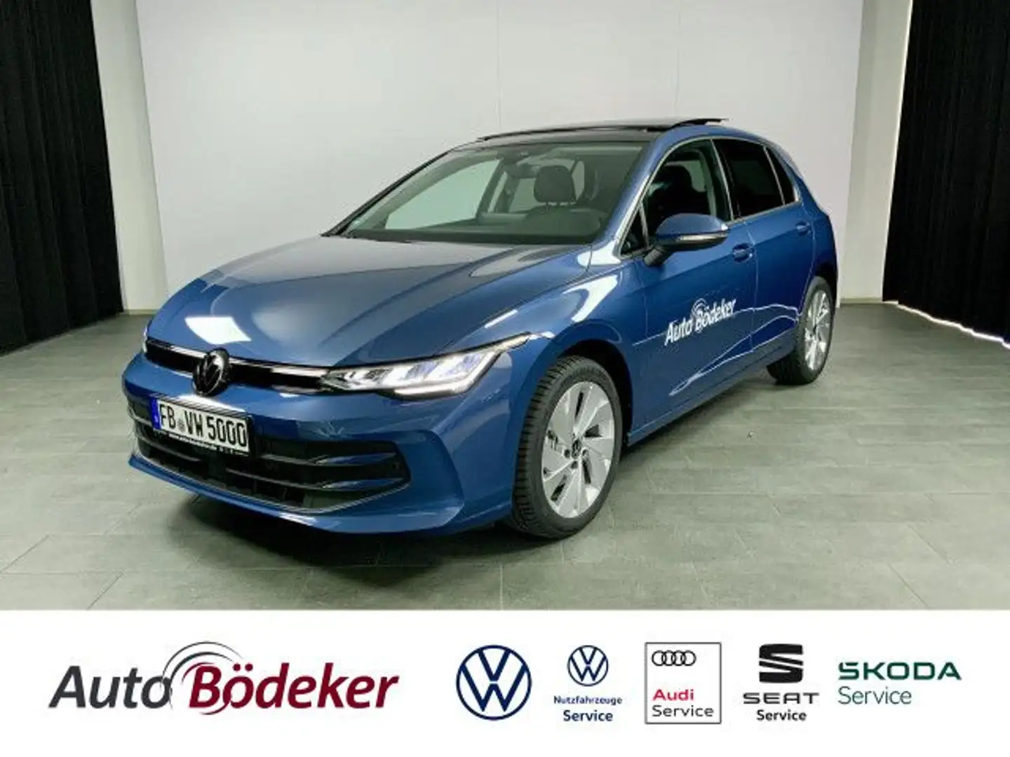 Volkswagen Golf 1.5 l TSI OPF Life 6-Gang Bluetooth LED Klima Blau - 1