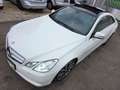 Mercedes-Benz E 220 E 220 BlueEfficiency CDI Aut. Weiß - thumbnail 2