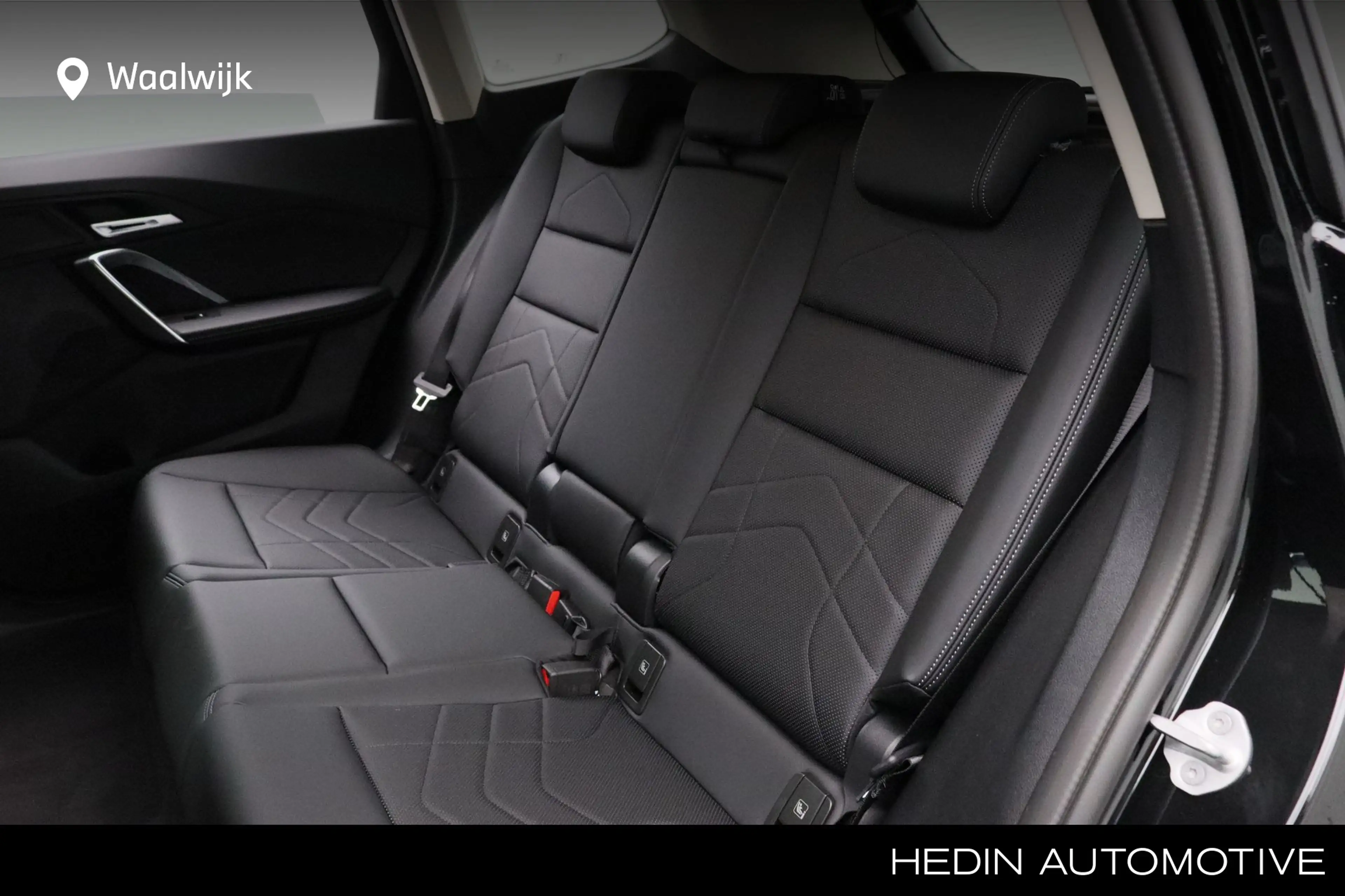 BMW iX1 eDrive20 Pure Edition 67 kWh Trekhaak Direct lever — photo 15