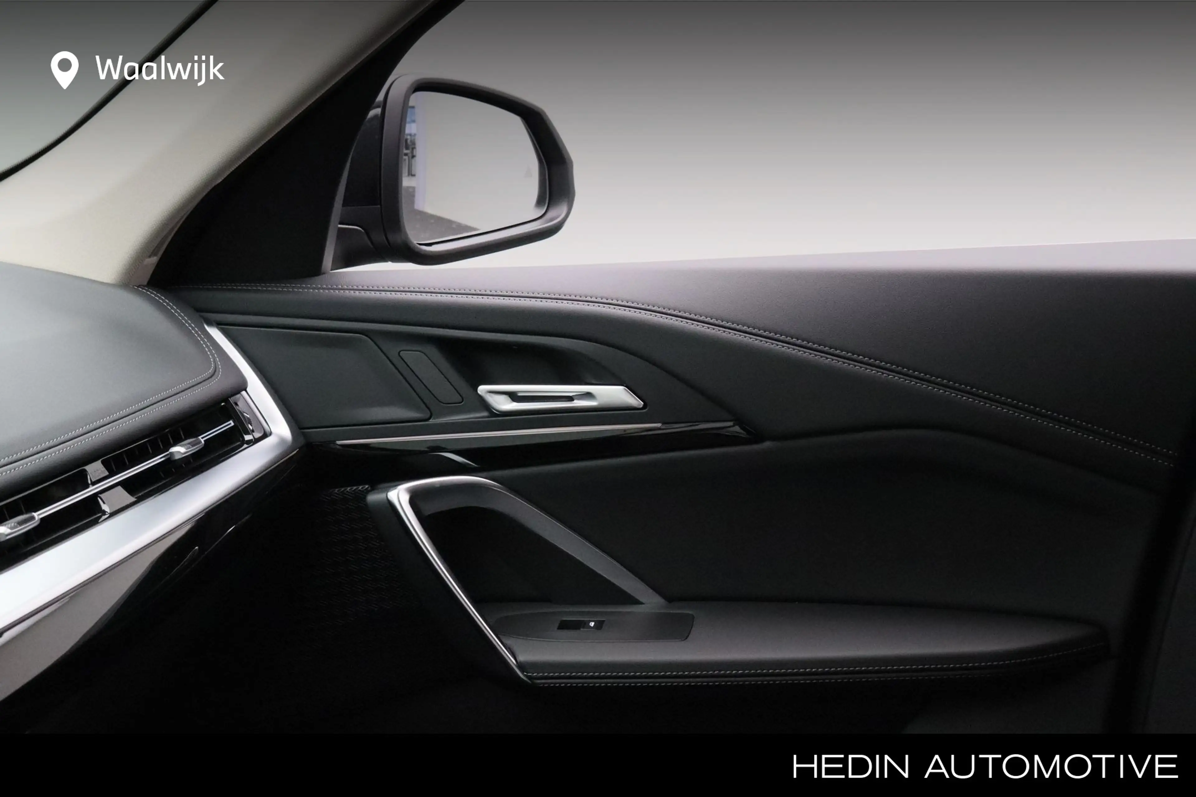 BMW iX1 eDrive20 Pure Edition 67 kWh Trekhaak Direct lever — photo 14